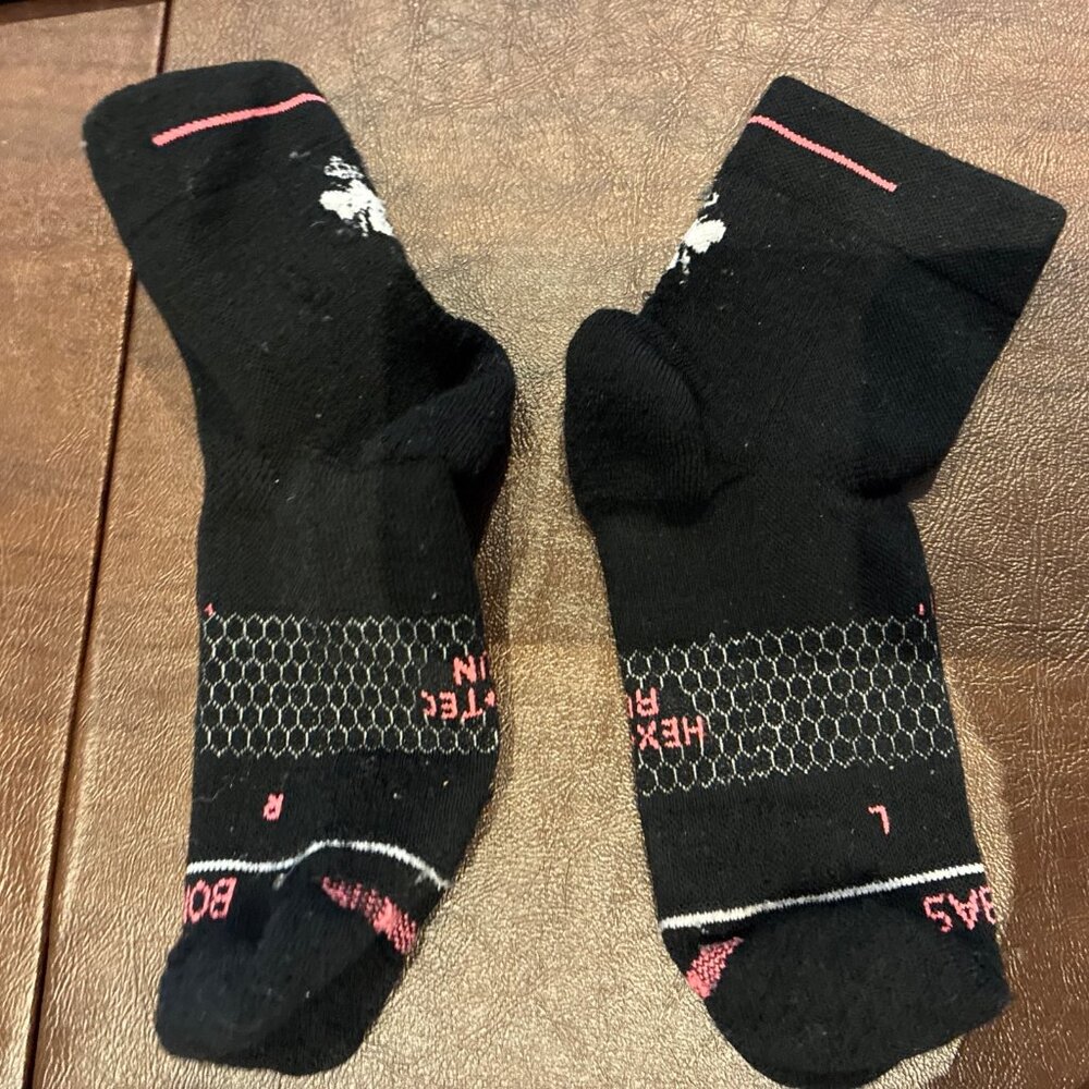 Bombas Merino Wool Hex Tec Run Athletic Ankle Socks Womens Med Black